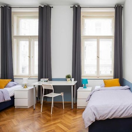 Letna Apartments プラハ エクステリア 写真