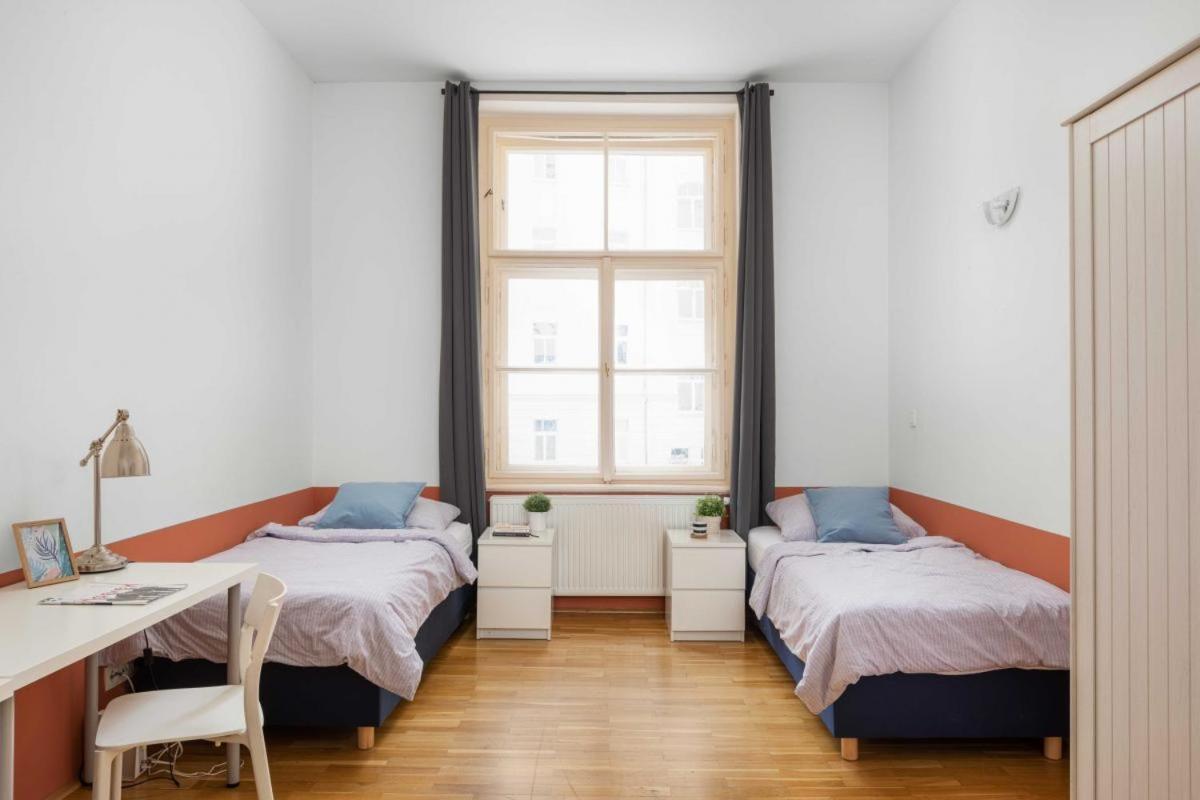 Letna Apartments プラハ エクステリア 写真