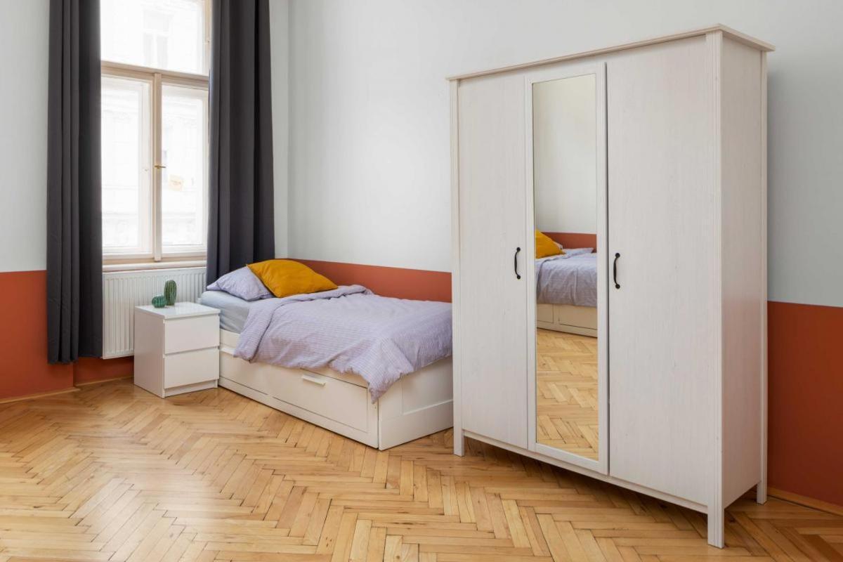 Letna Apartments プラハ エクステリア 写真